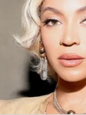 REVOLVE 8 Other Reasons Charina Gold-Tone Drop Earrings w/ Clear Glass Drops NEW